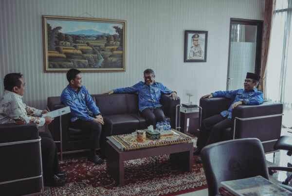 KOORDINASI PENYERAHAN RUMAH DAMPING