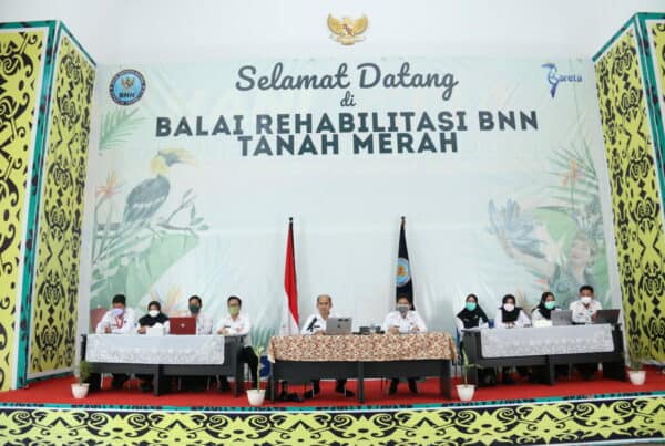 KEPALA BARETA PAPARKAN CAPAIAN KINERJA LAYANAN REHABILITASI & TEROBOSAN INOVASI DI DEPAN KEPALA BNN RI KEPALA BARETA PAPARKAN CAPAIAN KINERJA LAYANAN REHABILITASI & TEROBOSAN INOVASI DI DEPAN KEPALA BNN RI