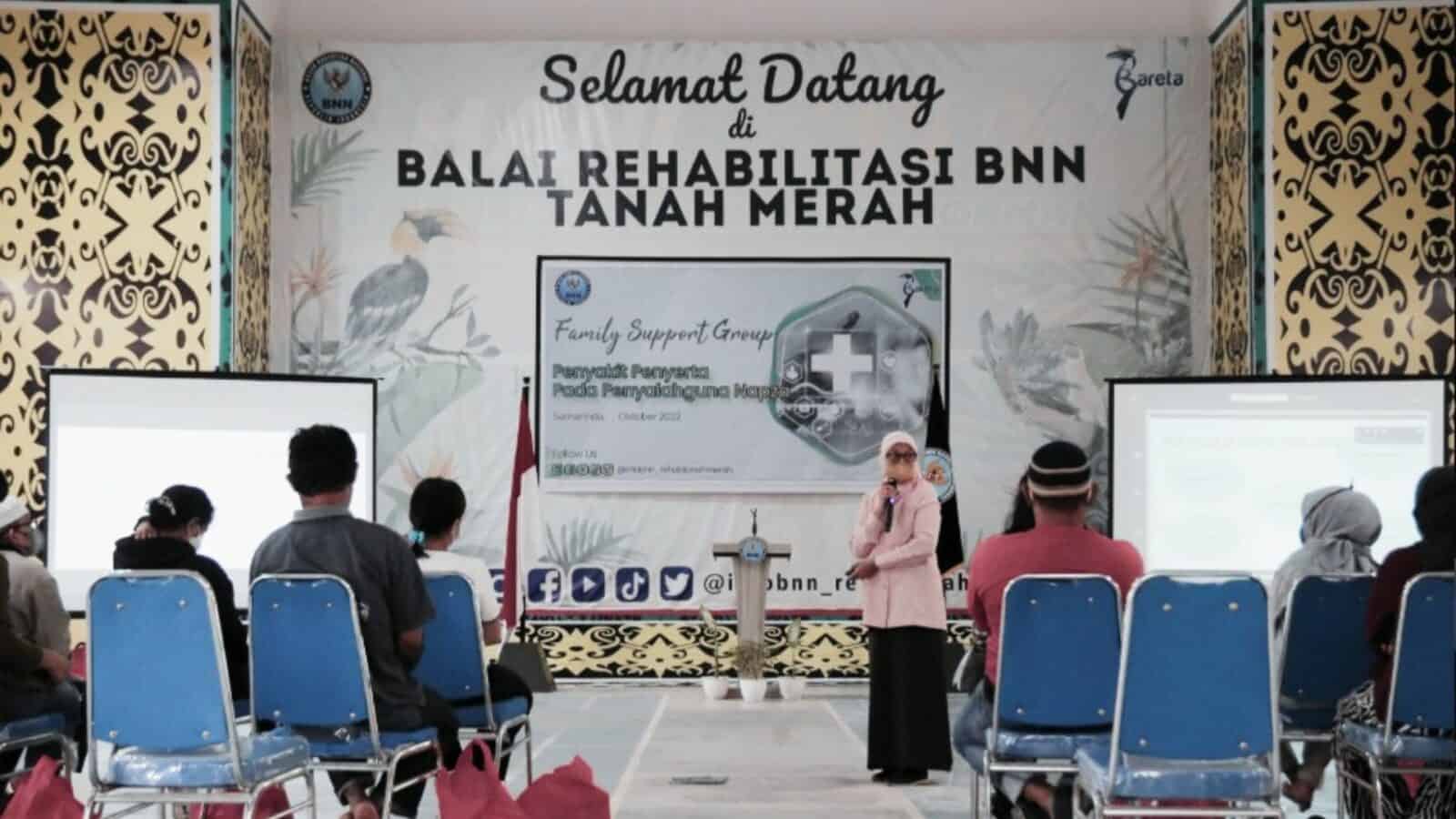 MENGENAL PENYAKIT PENYERTA PADA PENYALAHGUNA NAPZA MELALUI FAMILY SUPPORT GROUP MENGENAL PENYAKIT PENYERTA PADA PENYALAGUNA NAPZA MELALUI FAMILY SUPPORT GROUP