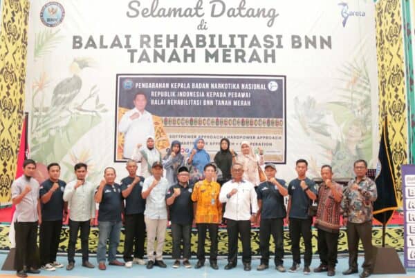 WAKAPOLRES PENAJAM PASER UTARA MELIHAT LANGSUNG PROGRAM REHABILITASI DI BARETA