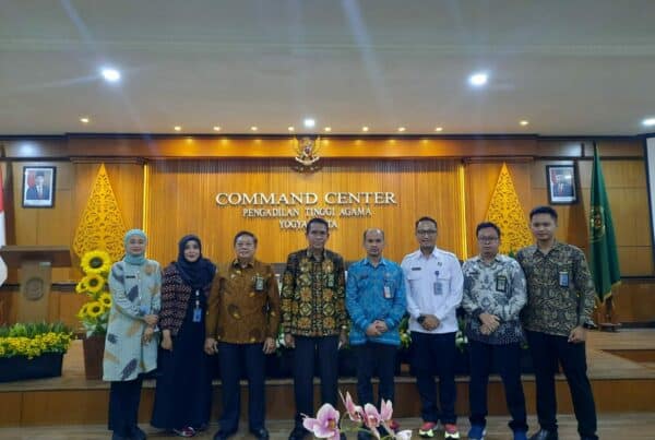 KUNJUNGI PENGADILAN TINGGI AGAMA YOGYAYAKARTA, BARETA LAKUKAN STUDI TIRU REFORMASI BIROKRASI KUNJUNGI PENGADILAN TINGGI AGAMA YOGYAYAKARTA, BARETA LAKUKAN STUDI TIRU REFORMASI BIROKRASI