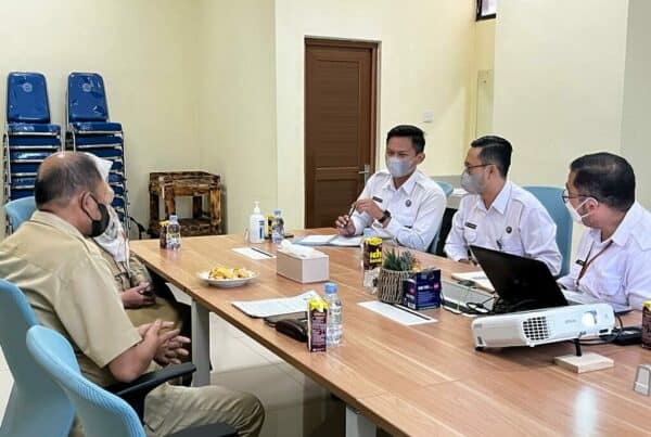 KEMBANGKAN BIDANG VOKASIONAL, BARETA BAHAS RENCANA MOU DENGAN INSTRUKTUR DARI SMK NEGERI 10 SAMARINDA