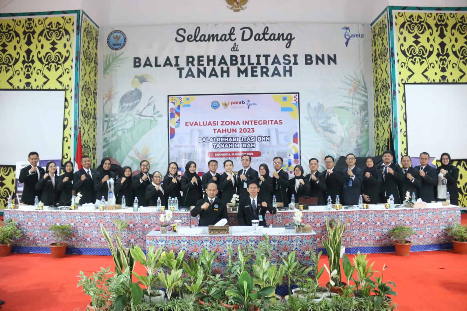 TIM PENILAI NASIONAL KEMENPANRB LAKUKAN EVALUASI PEMBANGUNAN ZONA INTEGRITAS DI BARETA TIM PENILAI NASIONAL KEMENPANRB LAKUKAN EVALUASI PEMBANGUNAN ZONA INTEGRITAS DI BARETA