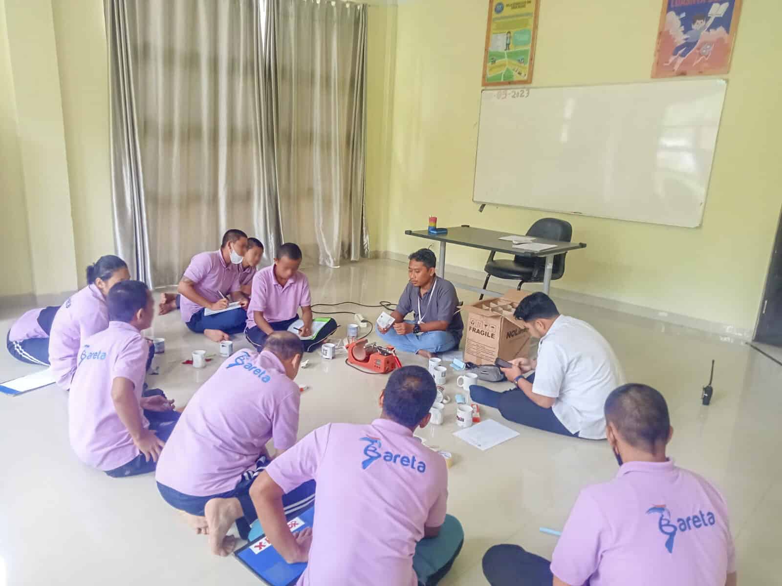 KELAS VOKASI: HANDICRAFT SOUVENIR KELAS VOKASI: HANDICRAFT SOUVENIR