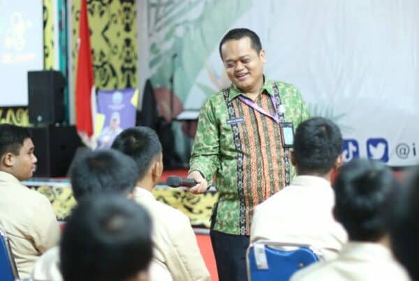 KARAKTER BANGSA BOARDING SCHOOL KUNJUNGI BALAI REHABILITASI BNN TANAH MERAH