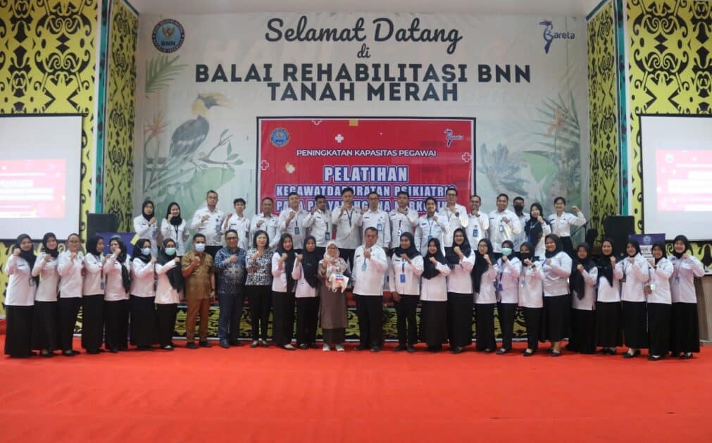 BARETA BEKALI TIM LAYANAN REHABILITASI MEDIS DENGAN PELATIHAN KEGAWATDARURATAN PSIKIATRIS BARETA BEKALI TIM LAYANAN REHABILITASI MEDIS DENGAN PELATIHAN KEGAWATDARURATAN PSIKIATRIS