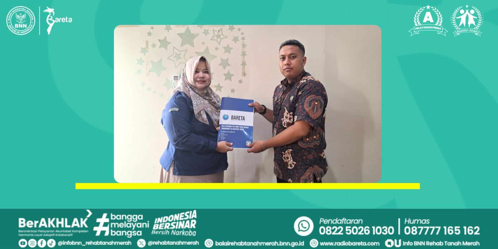 BARETA SERAHKAN DAFTAR PEMILIH KHUSUS DI KPU KOTA SAMARINDA BARETA SERAHKAN DAFTAR PEMILIH KHUSUS DI KPU KOTA SAMARINDA
