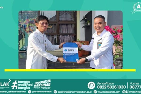 BEST EMPLOYEE BERDASARKAN PELAYANAN TERBAIK KEPADA MASYARAKAT