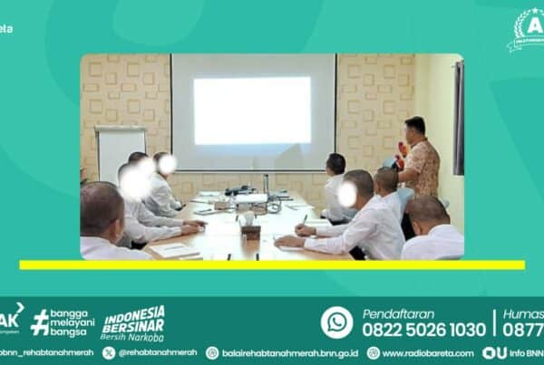 UPAYAKAN PEMULIHAN KLIEN, BALAI REHABILITASI BNN TANAH MERAH GIATKAN KEGIATAN KELOMPOK TEMATI