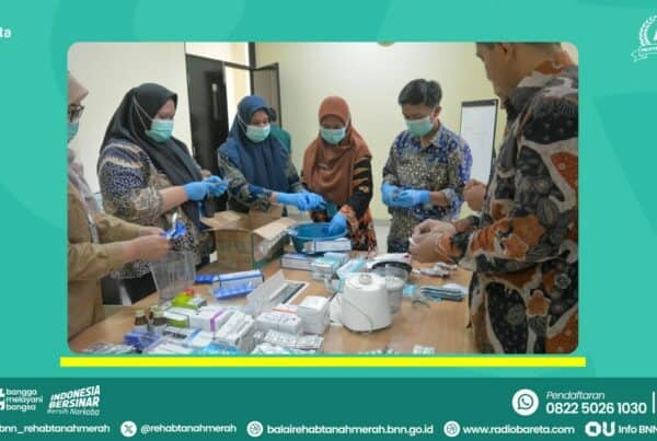 JAGA MUTU LAYANAN KEFARMASIAN, BARETA GANDENG BBPOM SAMARINDA GELAR PEMUSNAHAN OBAT ED