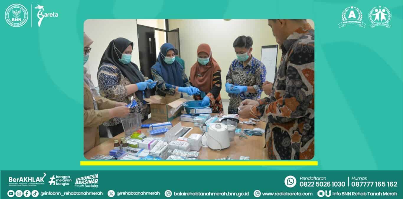 JAGA MUTU LAYANAN KEFARMASIAN, BARETA GANDENG BBPOM SAMARINDA GELAR PEMUSNAHAN OBAT ED