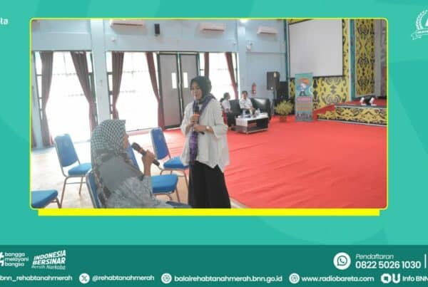 KELUARGA BERIKAN DUKUNGAN PEMULIHAN MELALUI KEGIATAN FAMILY SUPPORT GROUP