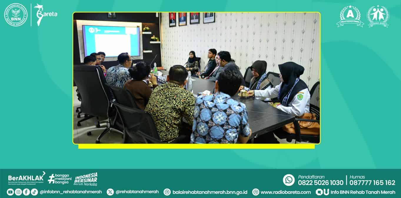 KOMISI INFORMASI LAKUKAN VERIFIKASI LAPANGAN KEPATUHAN KETERBUKAAN INFORMASI PUBLIK DI BARETA KOMISI INFORMASI LAKUKAN VERIFIKASI LAPANGAN KEPATUHAN KETERBUKAAN INFORMASI PUBLIK DI BARETA