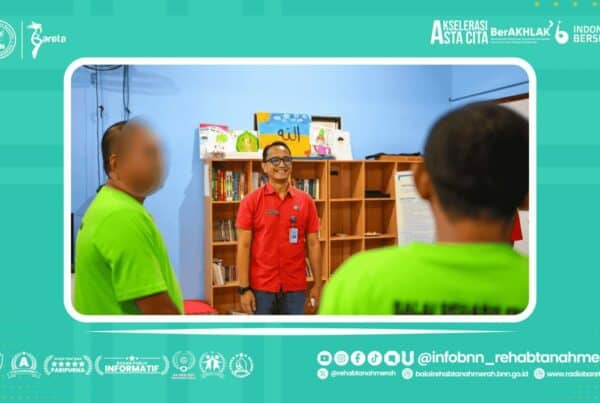 DIDAMPINGI KEPALA SUB BAGIAN TATA USAHA, KEPALA BARETA TINJAU FASILITAS LAYANAN REHABILITASI DIDAMPINGI KEPALA SUB BAGIAN TATA USAHA, KEPALA BARETA TINJAU FASILITAS LAYANAN REHABILITASI