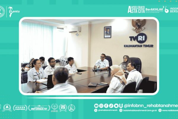 JAJAKI POTENSI KERJASAMA, KEPALA BARETA LAKUKAN AUDIENSI BERSAMA KEPALA TVRI STASIUN KALIMANTAN TIMUR JAJAKI POTENSI KERJASAMA, KEPALA BARETA LAKUKAN AUDIENSI BERSAMA KEPALA TVRI STASIUN KALIMANTAN TIMUR